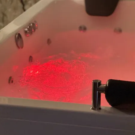 Elysia - évasion, Balnéo Et Sauna Appartement *